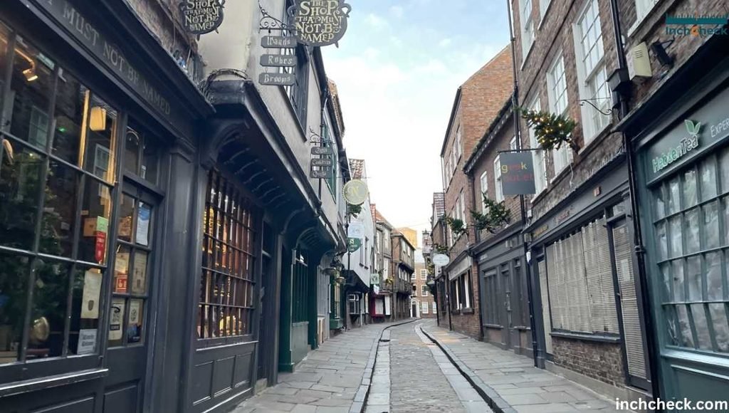 The Shambles (3/4 Length)